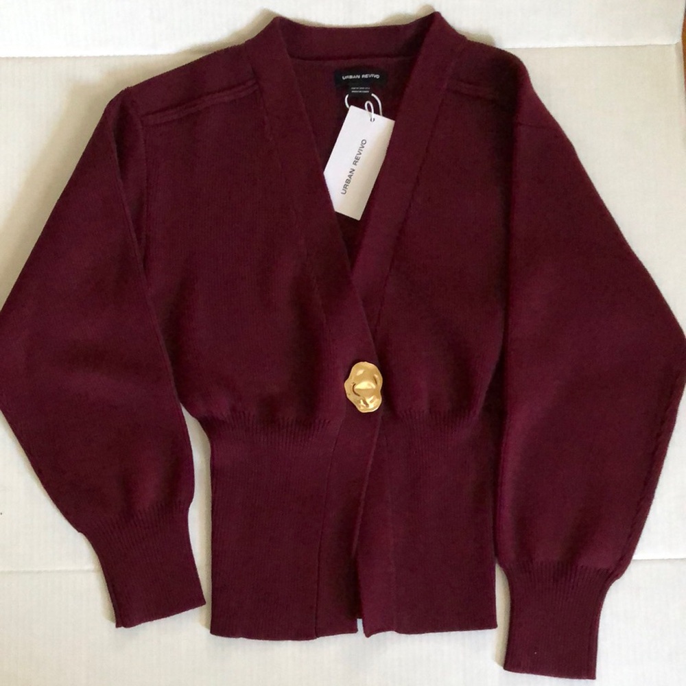 Perfect Burgundy knitted V Neck Cardigan with Gold Button